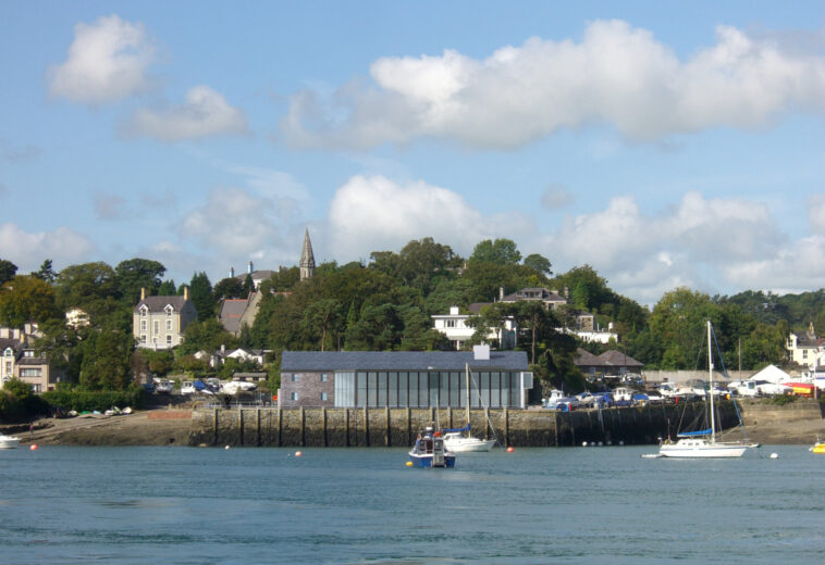 Visual Impact, Menai Bridge